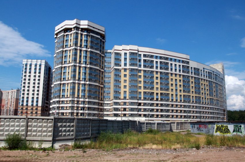 В проектном Ипподромном переулке сдали дугообразный жилой дом - «Свежие новости строительства»