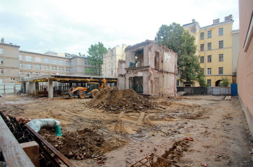 Во дворах на Невском «воссоздали» снесенный ленинский флигель - «Свежие новости строительства»