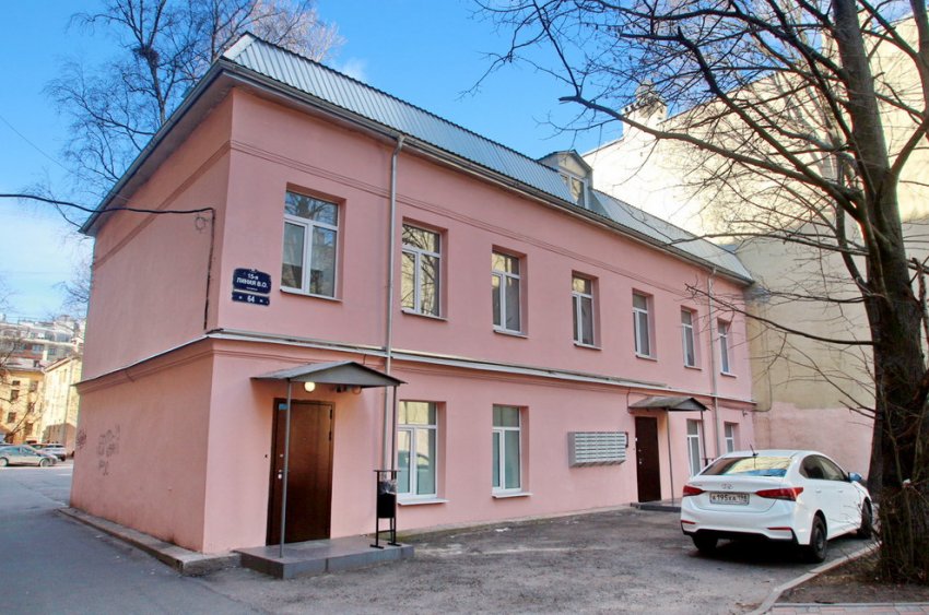 КГИОП подал в суд на тех, кто надстроил старинное здание на 15-й линии - «Свежие новости строительства»