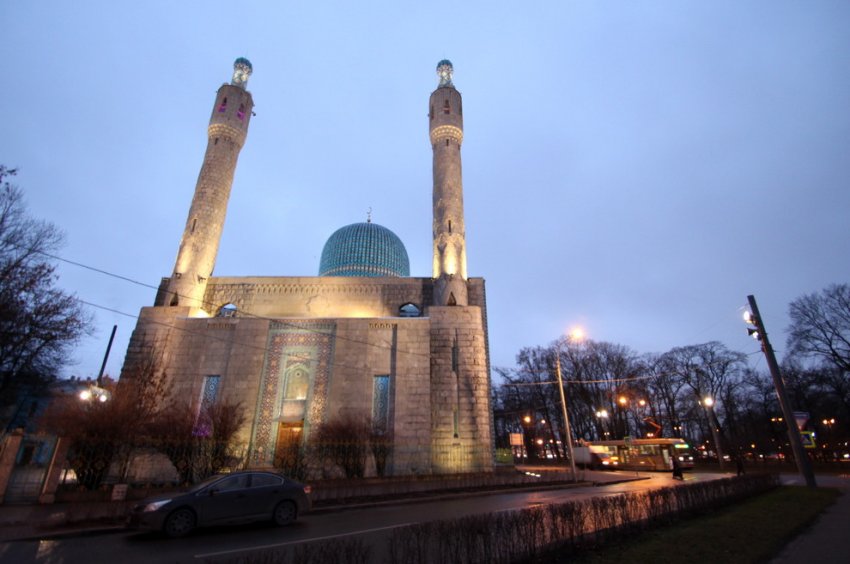 Минареты соборной мечети отреставрировали после обвала гранитной облицовки - «Свежие новости строительства»