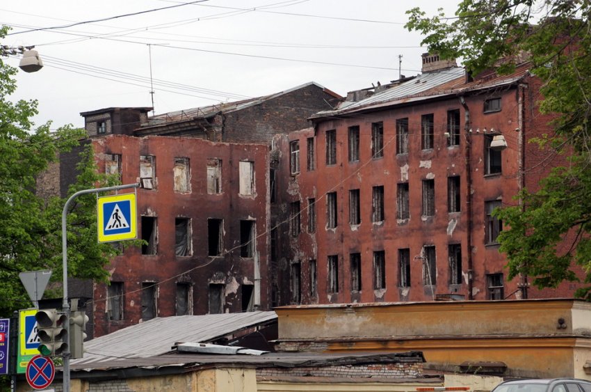 В рамках капремонта сносят дом Изотова на Кирилловской улице - «Свежие новости строительства»