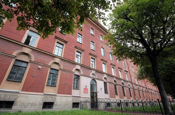 На Пионерской улице реконструируют здание Дворянского полка - «Свежие новости строительства»