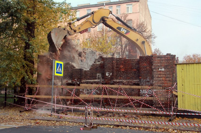 На Выборгской улице возвели жилой дом с эклектичными фасадами - «Свежие новости строительства»