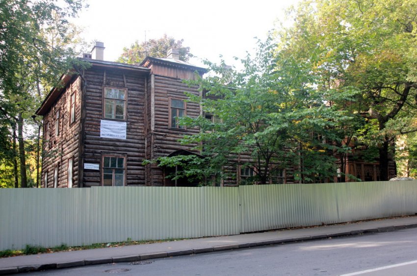 В Пушкине восстанавливают деревянный дом Горностаевой-Монигетти - «Свежие новости строительства»