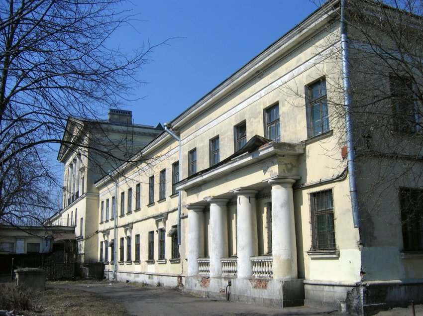 В Володарском реконструируют школу на Российском бульваре - «Свежие новости строительства»