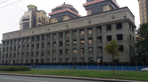 «Сталинку» на Московском, 94, приспособят под бизнес-центр к лету - «Свежие новости строительства»