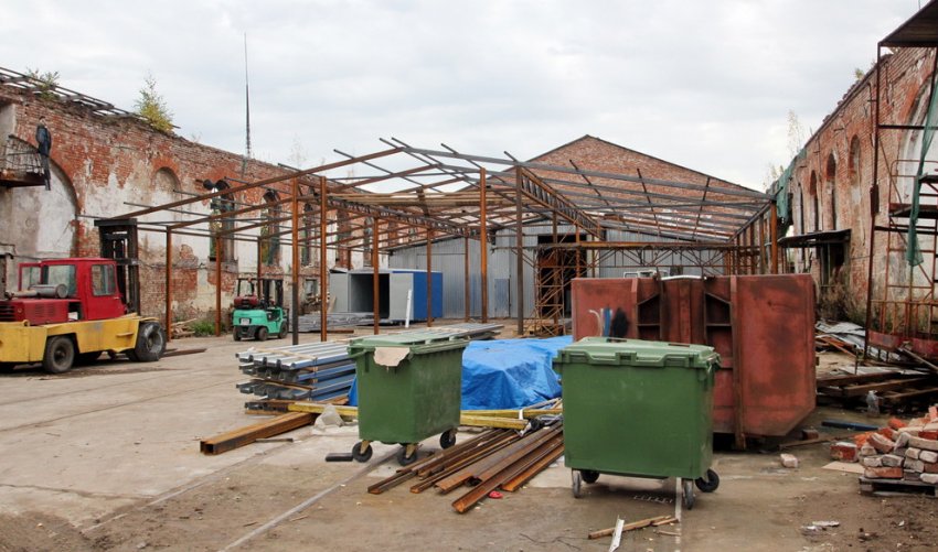 «Интерьер» Гарнизонного манежа в Пушкине заполняют ангарами - «Свежие новости строительства»