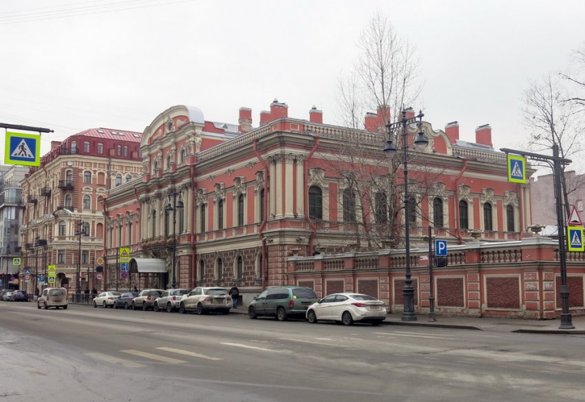 На улице Восстания дом Мясникова реконструируют под гостиницу - «Свежие новости строительства»