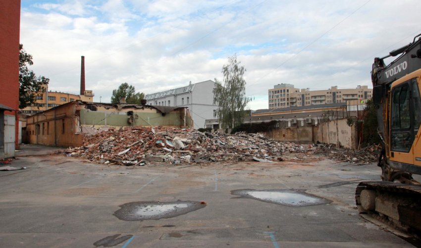 На Левашовском начался и прекратился снос пристроек к хлебозаводу - «Свежие новости строительства»