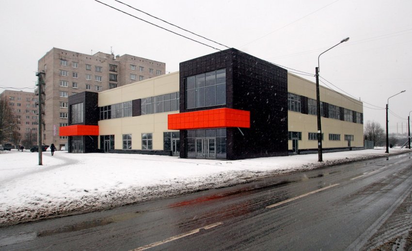 В Металлострое на Садовой улице построили торговый центр - «Свежие новости строительства»