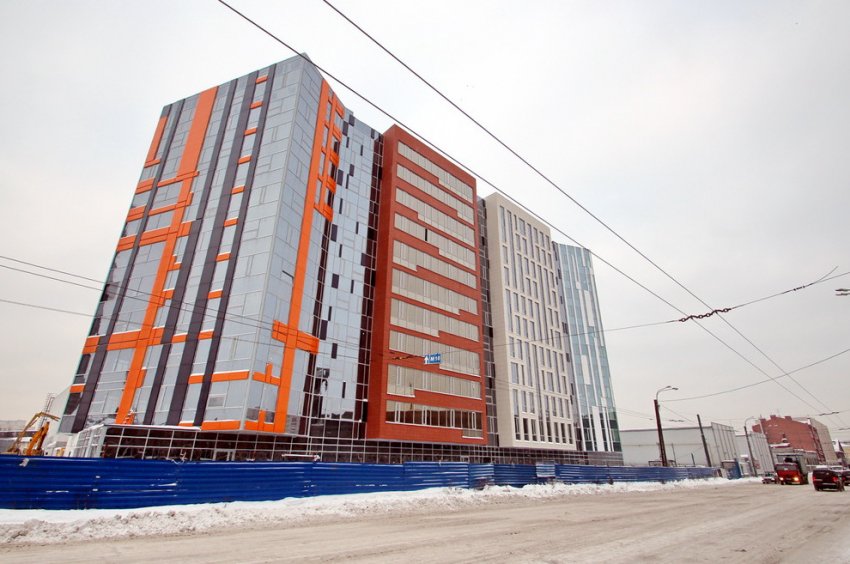 На улице Профессора Качалова появился хаотистический бизнес-центр - «Свежие новости строительства»