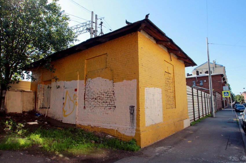 На Днепропетровской улице сносят дореволюционное здание - «Свежие новости строительства»