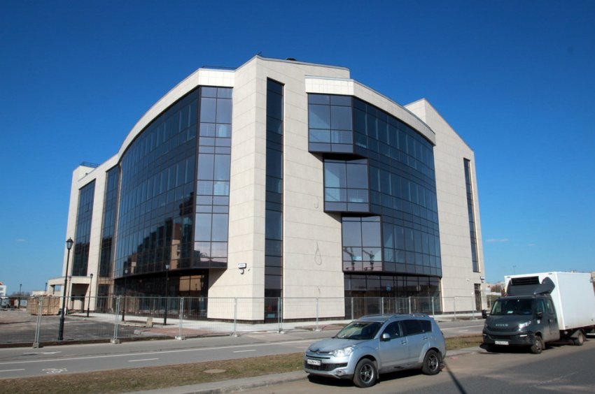 На проспекте Ветеранов в Новосергиеве построили торговый центр - «Свежие новости строительства»