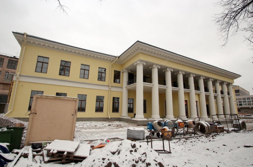 На Свердловской деревянную дачу Дурново воссоздали в бетоне - «Свежие новости строительства»