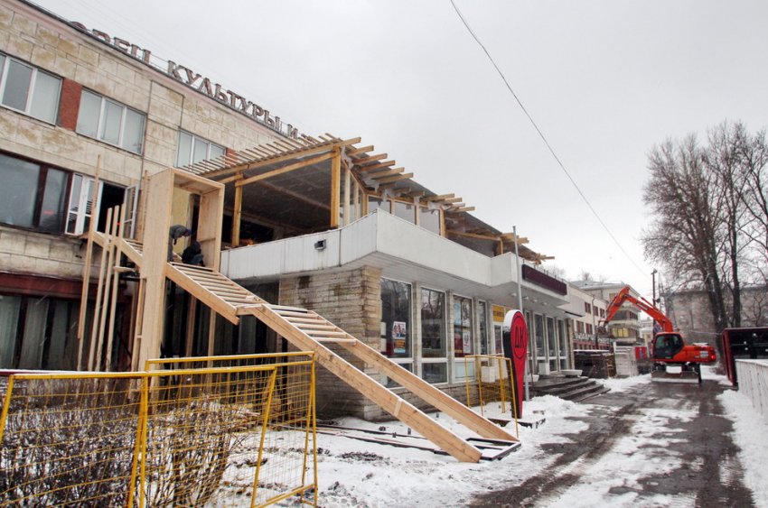 Вестибюль ДК Газа на проспекте Стачек самовольно надстраивают - «Свежие новости строительства»