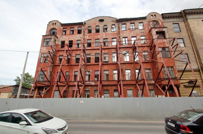 Дом Изотова на Кирилловской улице лишится двух этажей из пяти - «Свежие новости строительства»