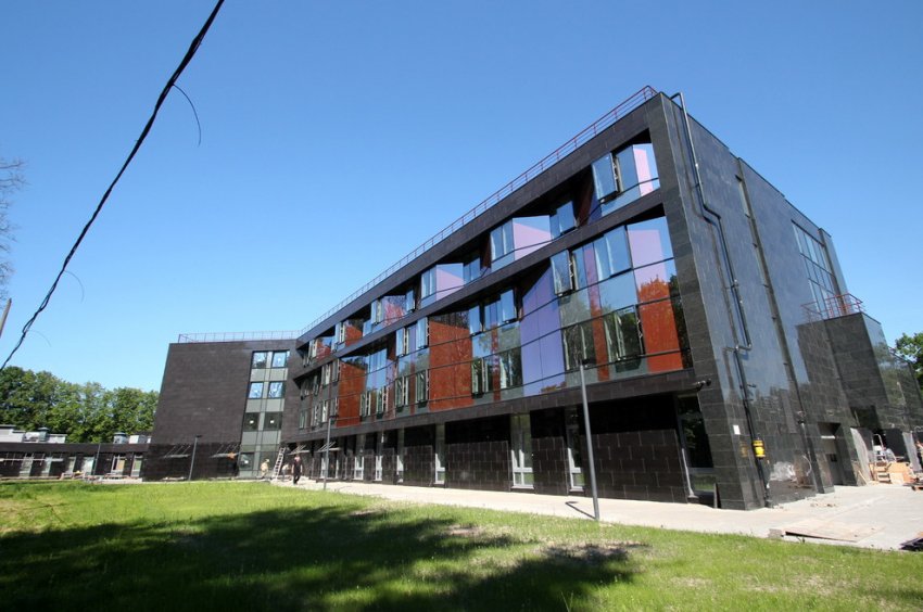 Корт в Приморском парке Победы застроили гостиницей - «Свежие новости строительства»