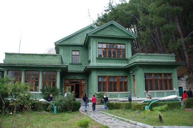 Кто хозяин абхазской дачи Сталина сегодня? - «Недвижимость»