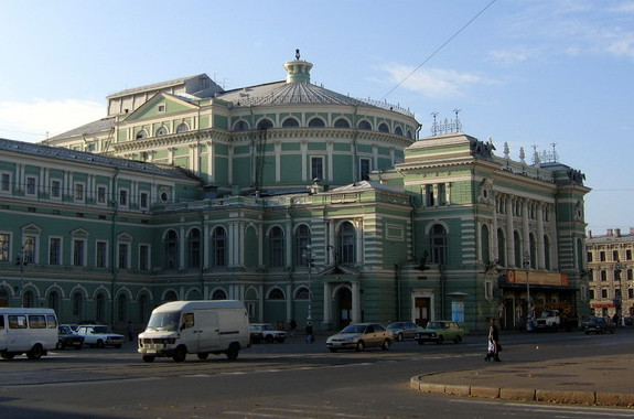 Эксперты: Мариинский театр «сползает» в Крюков канал - «Свежие новости строительства»