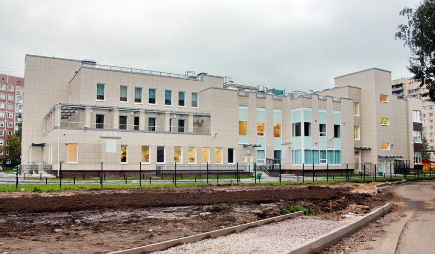 Сквер во дворах на Тверской в Колпине застроили детским садом - «Свежие новости строительства»