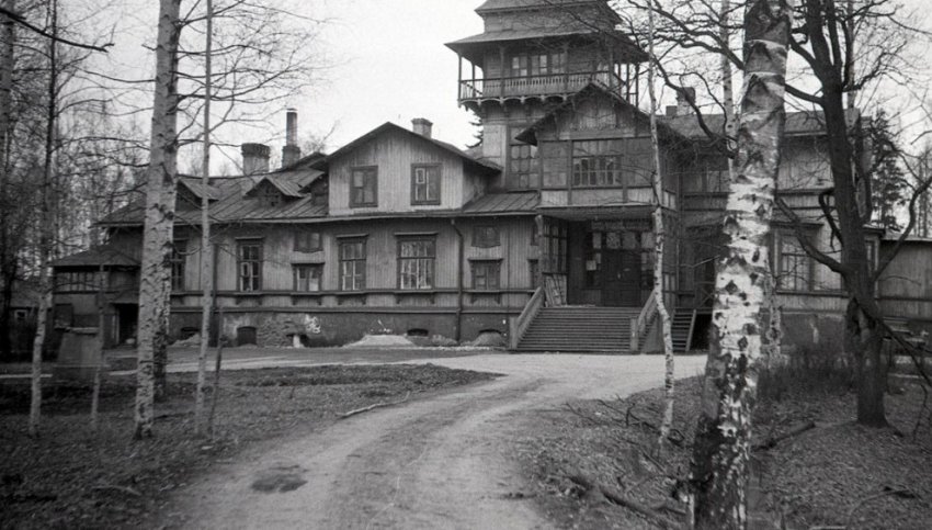 В саду на Тихорецком открылась посредственно воссозданная дача Бенуа - «Свежие новости строительства»