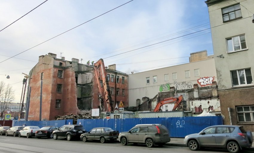 Снос дома на улице Мира, 36, оказался незаконным, работы остановили - «Свежие новости строительства»
