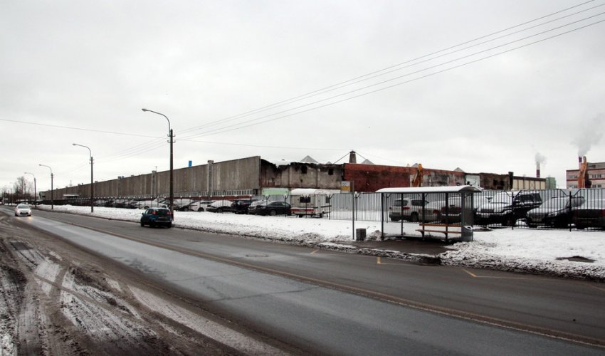 На территории автопарка № 7 в 5-м Предпортовом проезде сносят здание - «Свежие новости строительства»