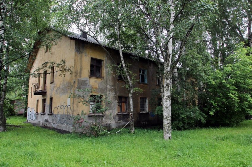 Во дворах на шоссе Революции снесли аварийный жилой дом - «Свежие новости строительства»