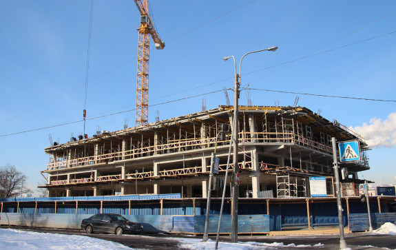 На Малоохтинском проспекте строят бизнес-центр по несогласованному проекту - «Свежие новости строительства»