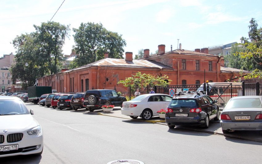 На месте старинного здания на 3-й Советской построили «дом творчества» - «Свежие новости строительства»