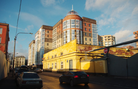 Сданный корпус «Классики» на Глухой Зелениной доделают весной - «Свежие новости строительства»