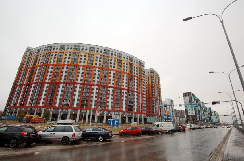 На Комендантском в Каменке сдали второй жилой дом-улыбку - «Свежие новости строительства»