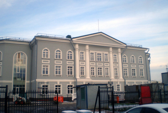 В Пушкине построили неоклассическое здание для двух судов - «Свежие новости строительства»