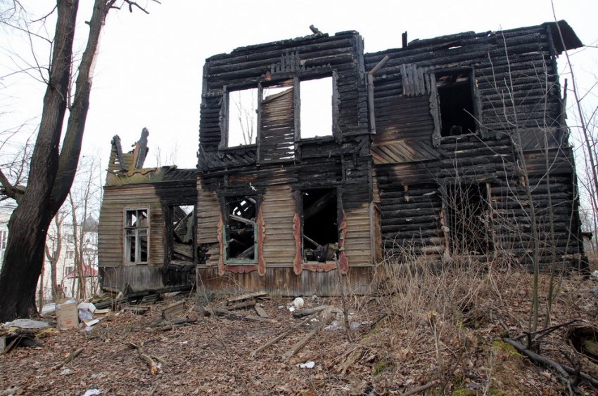 В мае начнется воссоздание деревянного дома на Еленинской в Ломоносове - «Свежие новости строительства»