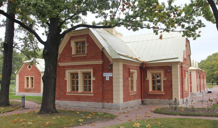 В петергофской «Александрии» Новую ферму превратили в детский музей - «Свежие новости строительства»