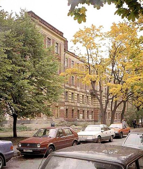 В Офицерском переулке Можайка достроила дом в «стиле» стаканизм - «Свежие новости строительства»