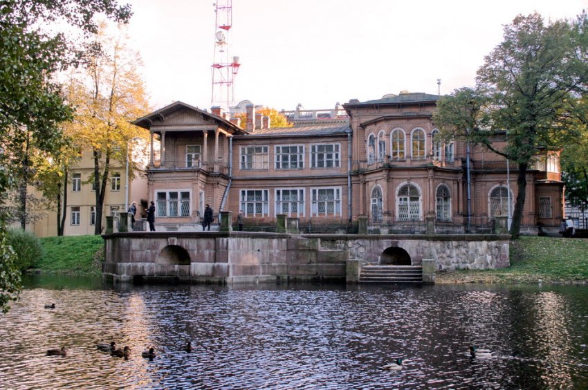 Завершился реставрационный ремонт дачи Громова в Лопухинским саду - «Свежие новости строительства»