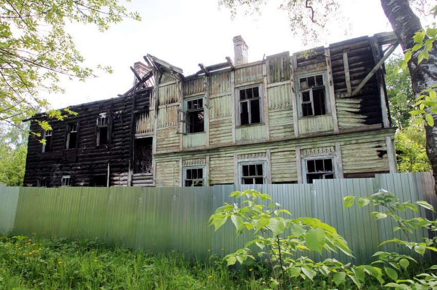 В красносельском Фабричном Поселке снесли один из домов-памятников - «Свежие новости строительства»