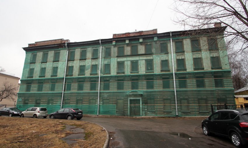 Жилой дом на Малоохтинском кладбище ремонтируют для психдиспансера - «Свежие новости строительства»