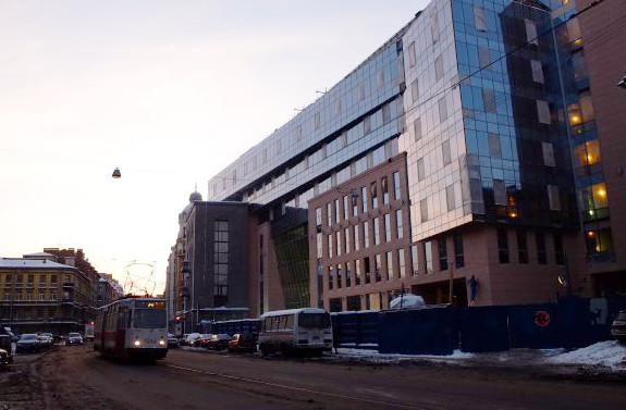 На Херсонской улице заканчивается строительство «градостроительной ошибки» - «Свежие новости строительства»