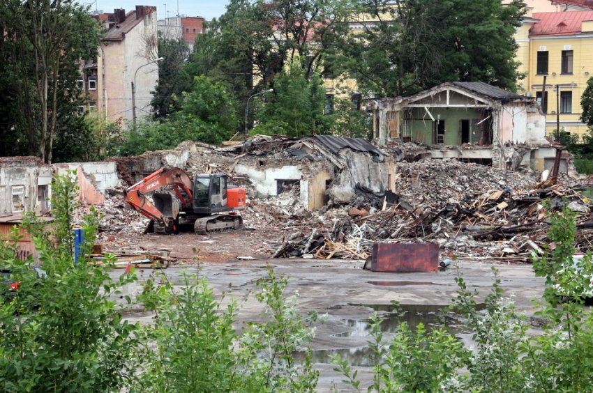 На Большом Сампсониевском под жилье сносят фабрику «Азарт» - «Свежие новости строительства»