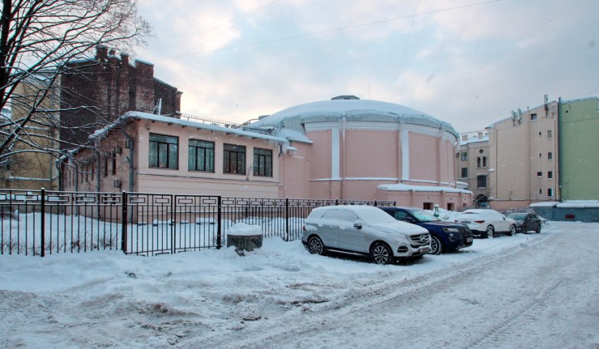 Флигель кинотеатра «Колизей» во дворах на Невском перестроят - «Свежие новости строительства»