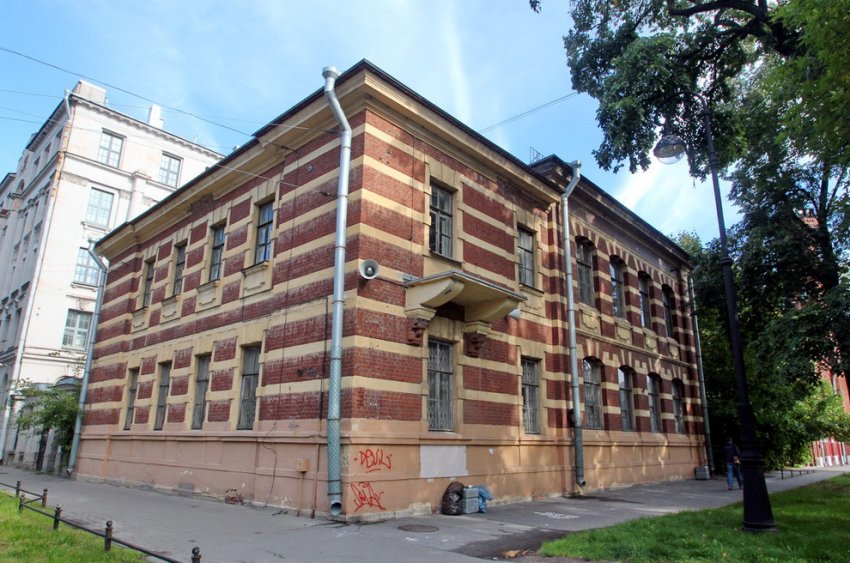 Завершился ремонт «путинского» училищного дома на Васильевском - «Свежие новости строительства»