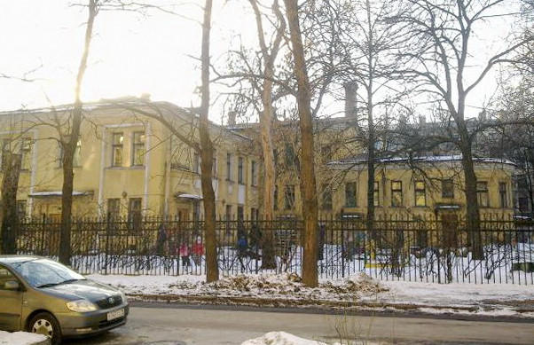 Во дворе на Таврической построили детсад под конструктивизм - «Свежие новости строительства»