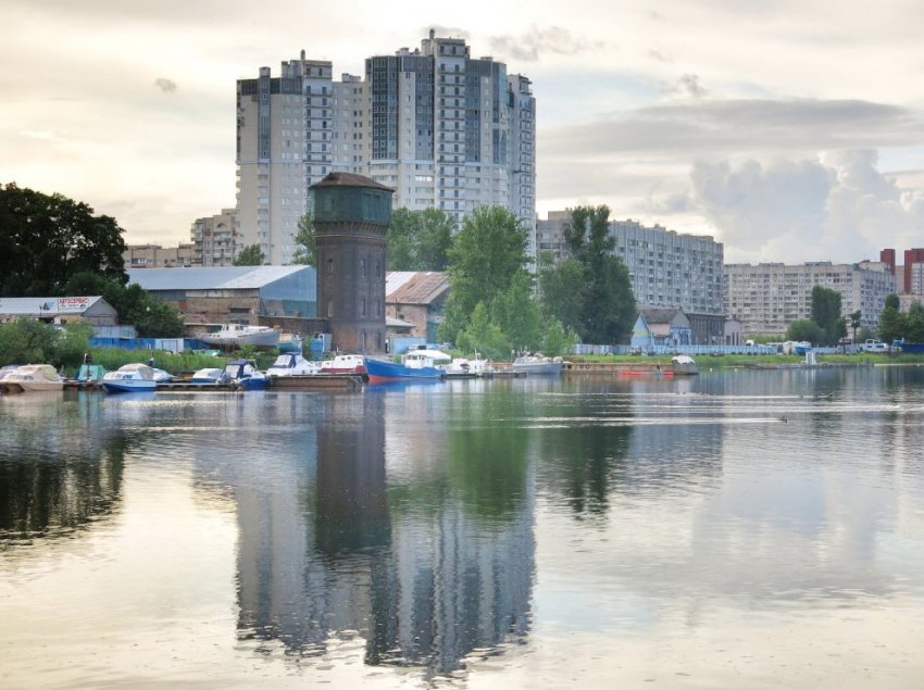 Для водонапорной башни в Галерной гавани за полгода не нашли арендатора - «Свежие новости строительства»