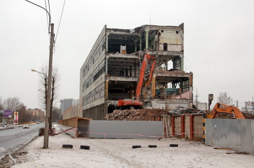 На Белоостровской улице под жилье сносят промышленные здания - «Свежие новости строительства»