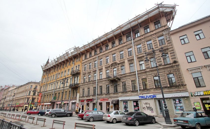 Чиновникам не удалось признать незаконной мансарду дома Старова на Восстания - «Свежие новости строительства»