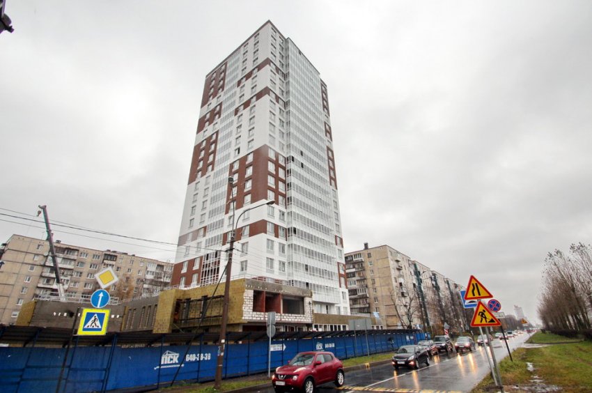 Недостроенный спорткомплекс на улице Подвойского заменили жилой высоткой - «Свежие новости строительства»
