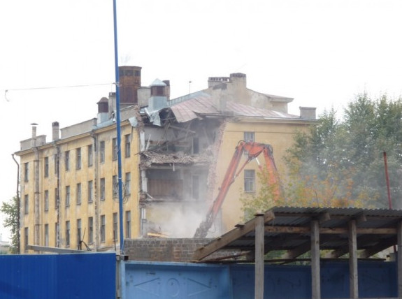 В Дегтярном переулке начался снос здания Рождественского трампарка - «Свежие новости строительства»