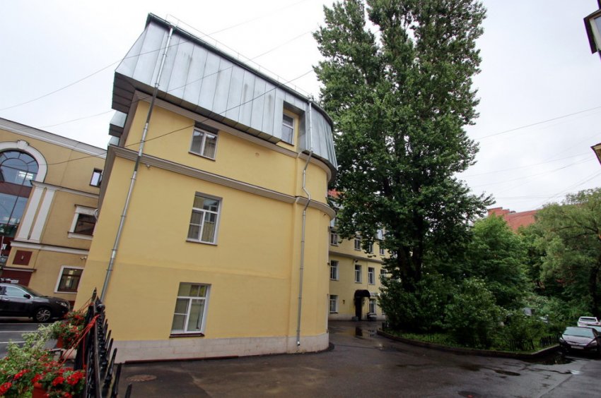 Дворовый флигель в переулке Гривцова надстроили ради хостела - «Свежие новости строительства»